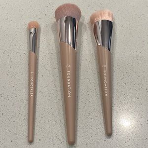 Gently Used Fenty Foundation & Concealer Brushes